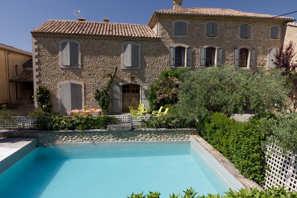 Clos Du Père Clément Hébergement de vacances Visan